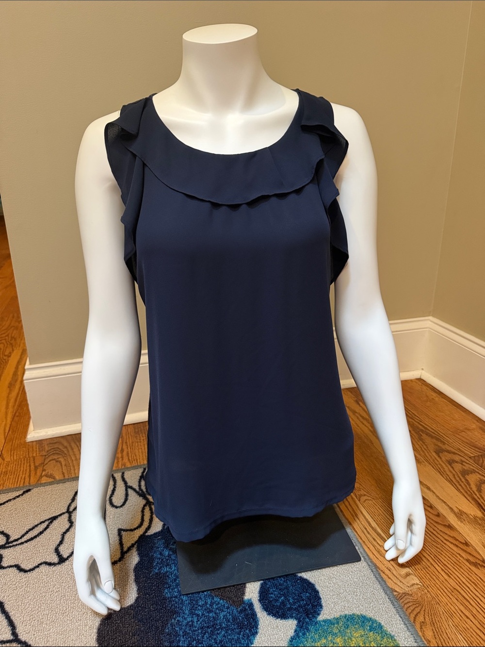 Loft size L Navy Ruffled Sleeveless Blouse